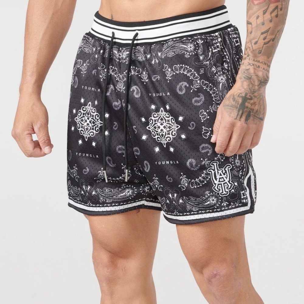 Like New Men’s YoungLA 132 Infamous Bandana Short Size XXL